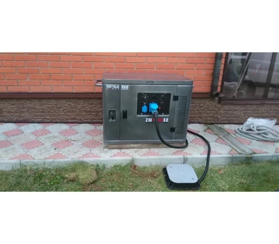 Бензиновый генератор Mitsui Power Eco ZM 7000 SE в кожухе