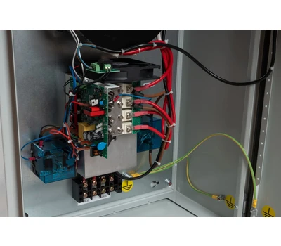 Уличный стабилизатор напряжения SKAT ST-20000 IP54